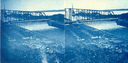 Emergency swing dam at Soo Locks