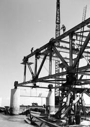 Erecting truss spans for the Mackinac Bridge (9 of 11)