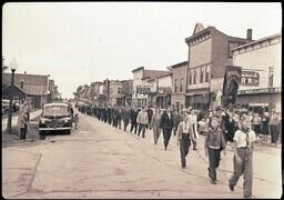 (165-002) Ontonagon Labor Day Parade 1944 (2 of 12)