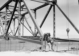 Finishing up roadway span for the Mackinac Bridge (6 of 7)