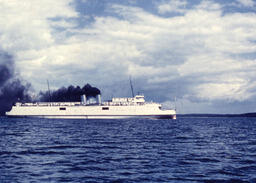 Ferry boats in the Straits of Mackinac (6 of 9)