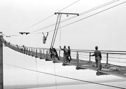 Cable spinning for Mackinac Bridge (42 of 67)