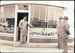 (145-003) Standard Oil Products Shop (2 of 3)