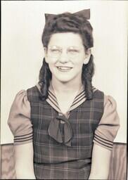 (013-007) Headshot of Dobbek Girl