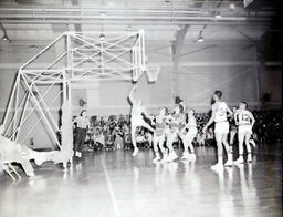 (507-09) Basketball--Action 1960-1961