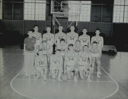 Basketball Teams and Individuals 1959-1960: Team Portrait