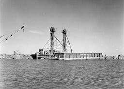 Aggregate barge (1 of 2)