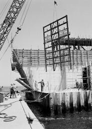 Anchor bar support for Mackinac Bridge (1 of 17)