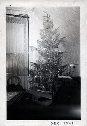 Christmas Tree, 1941