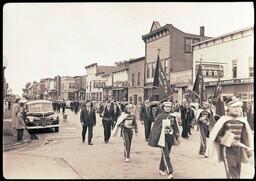 (165-008) Ontonagon Labor Day Parade 1944 (8 of 12)