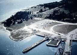 Ferry docks at the Straits of Mackinac (4 of 4)