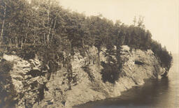 Lake Superior shoreline (1 of 4)