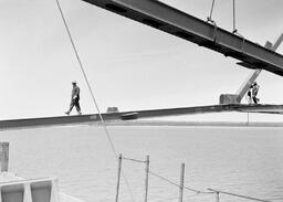 Finishing up roadway span for the Mackinac Bridge (2 of 7)