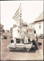 (076-005) Fourth of July Float (2 of 3)