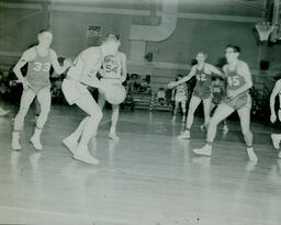 Basketball 1959-1960: Northern Player Preparing to Pass