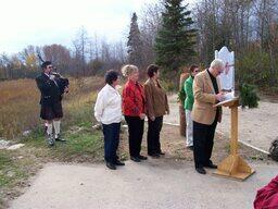 Thomas Truscott Dedicating Marker Photo