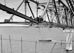 Finishing up roadway span for the Mackinac Bridge (3 of 7)