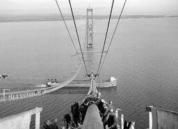 Cable spinning during Mackinac Bridge construction (15 of 33)