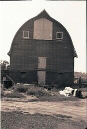 (037-002) Henery Brothers' Barn