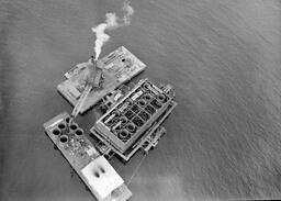 Cable bent cofferdam for Mackinac Bridge