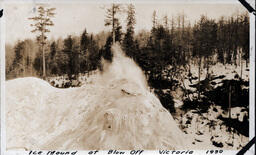 Ice Mound at Blow-Off Victoria (3 of 3)