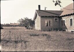 (105-003) Hawley Farmhouse (3 of 6)