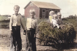 Maurice, Jerry, Evelyn, Harriet, and Dick Benson