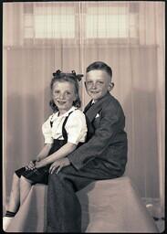 (184-010) Two Children Posing for Portrait