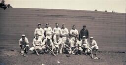 (004-014) Ontonagon Legion Baseball Team group picture