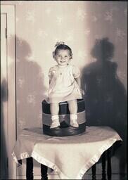 (083-012) Toddler on Table