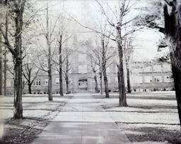 (189) Kaye Hall