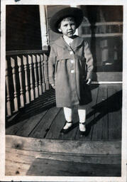 Davidson Girl in Sun Hat