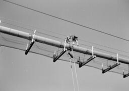 Final work on Mackinac Bridge cables