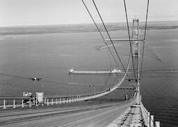 Cable spinning during Mackinac Bridge construction (7 of 33)