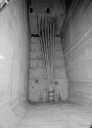 Cable splay chamber for Mackinac Bridge